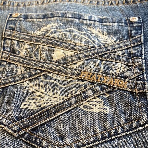 Phat Farm Classics Men’s Jeans Distressed NWT Size 44x34 - Picture 4 of 10